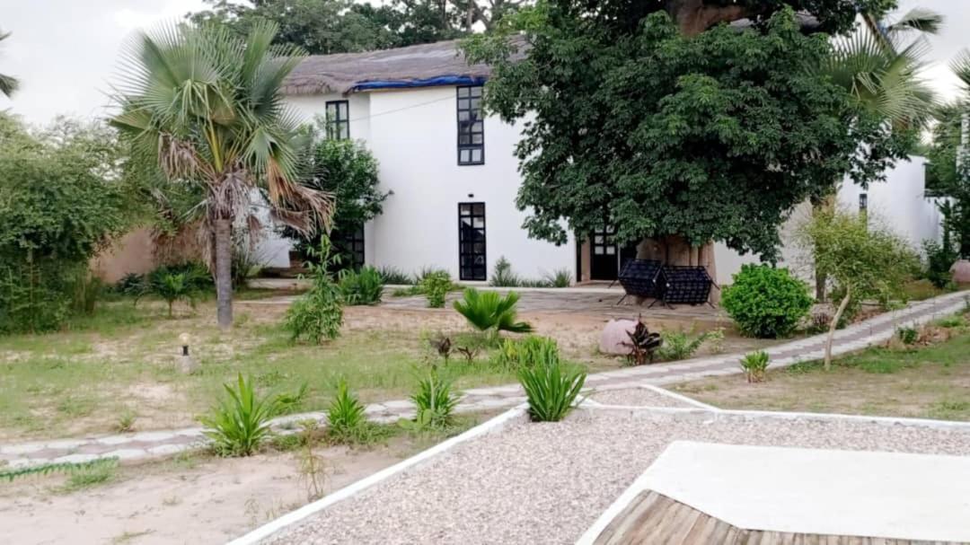 La Fandenoise Bed & Breakfast Thies Ngoại thất bức ảnh